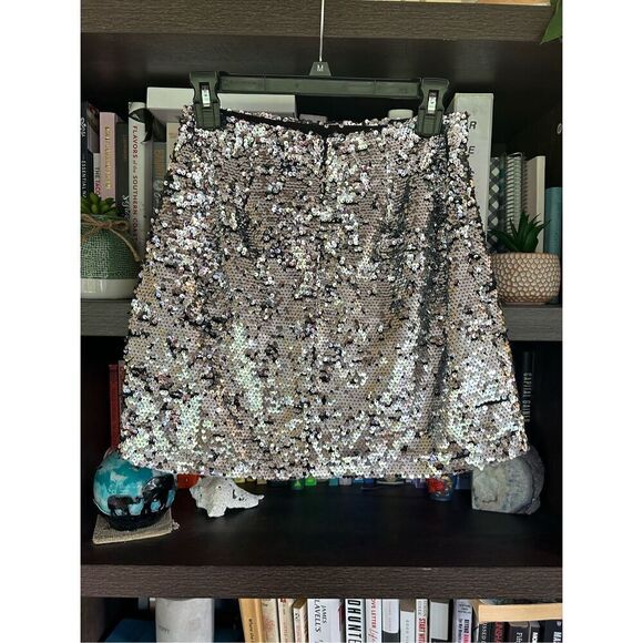 🐿️ Urban Outfitters UO Trixie Sequin Pelmet Mini Skirt Size Small - Picture 3 of 8